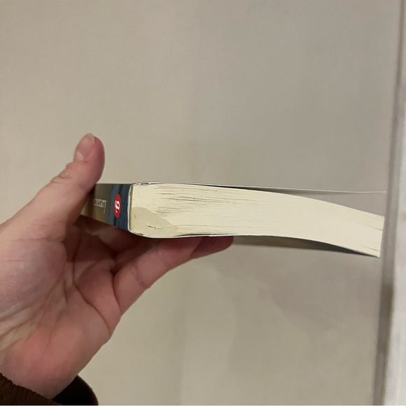 📚 4/25$ 📚 The Undercover Secretary Book by Ellie Midwood - Picture 4 of 4